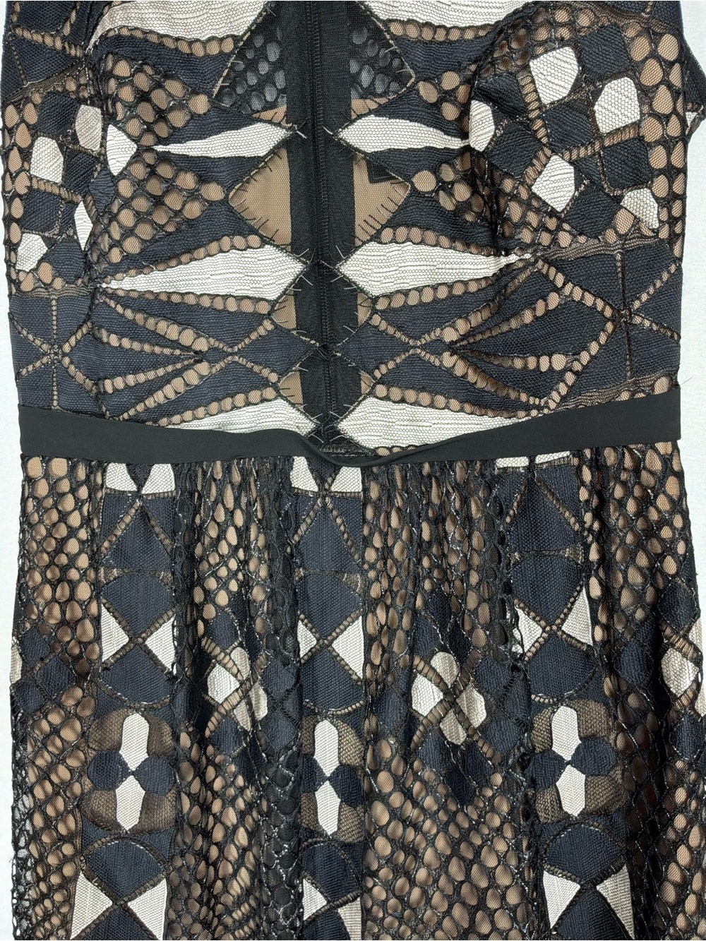 BCBGMAXAZRIA Via Giulia Black Lace Fit & Flare Cocktail Dress Size 4 - Picture 6 of 7
